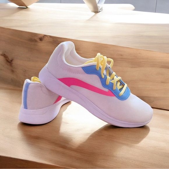 New Athletic Works Mesh Trainer Sneakers - Picture 2 of 16